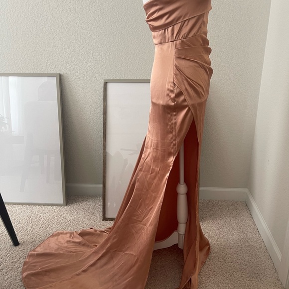 Elegant Satin Gown in Copper - Picture 3 of 8